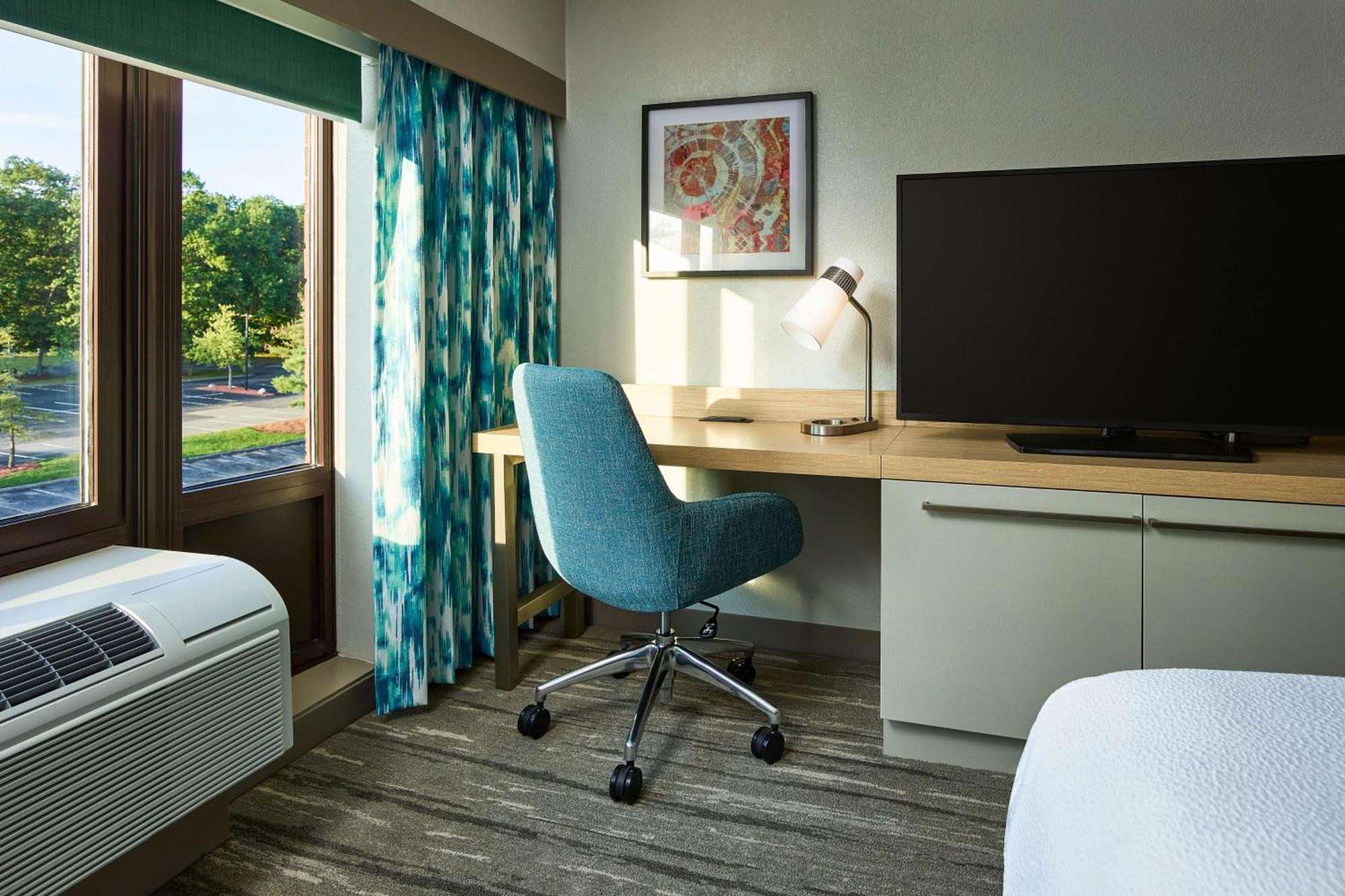 Hilton Garden Inn Tewksbury Andover Экстерьер фото