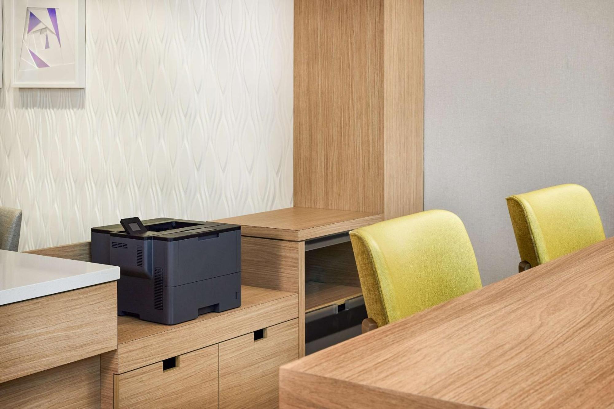 Hilton Garden Inn Tewksbury Andover Экстерьер фото