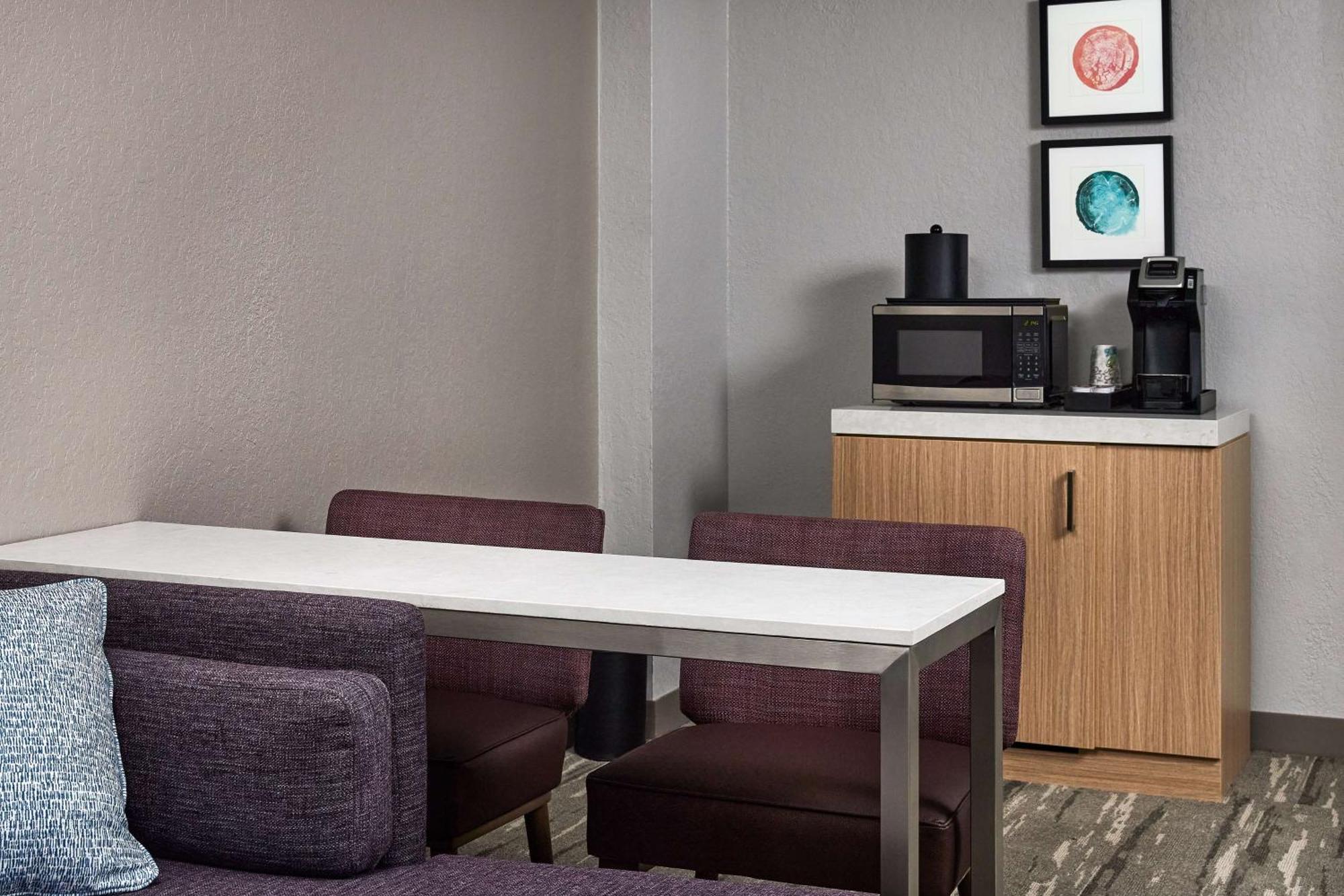 Hilton Garden Inn Tewksbury Andover Экстерьер фото