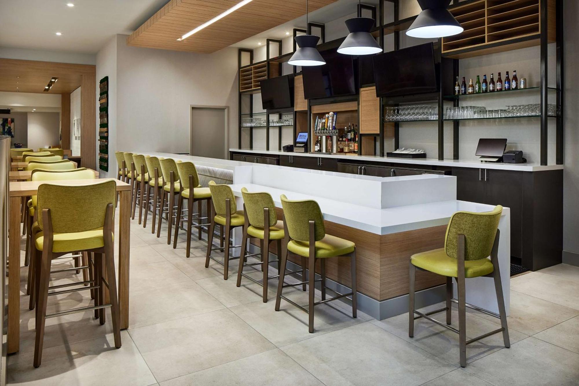 Hilton Garden Inn Tewksbury Andover Экстерьер фото
